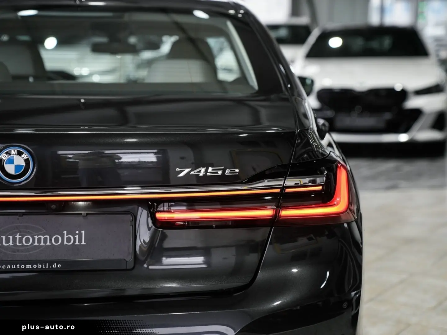 BMW 745e 360K HUD Soft-Close Aktivlenkung