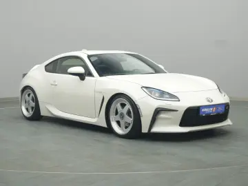 TOYOTA GR 86 234PS KW-Fahrwerk LED BLIS PDC