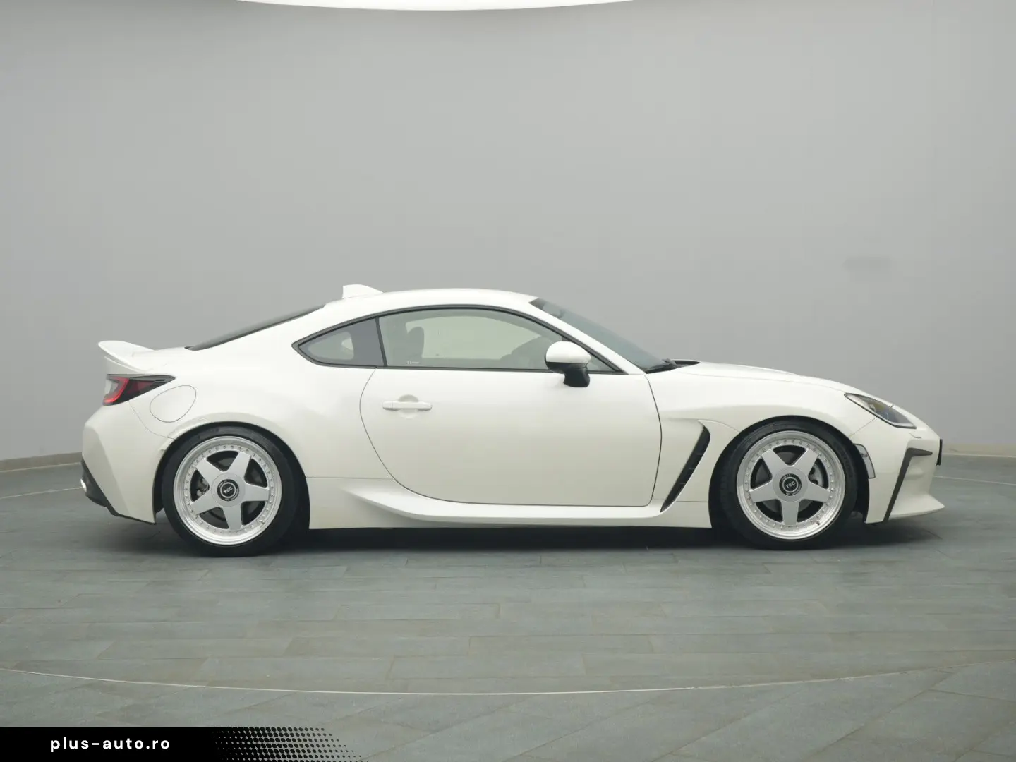 TOYOTA GR 86 234PS KW-Fahrwerk LED BLIS PDC