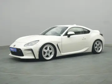 TOYOTA GR 86 234PS KW-Fahrwerk LED BLIS PDC