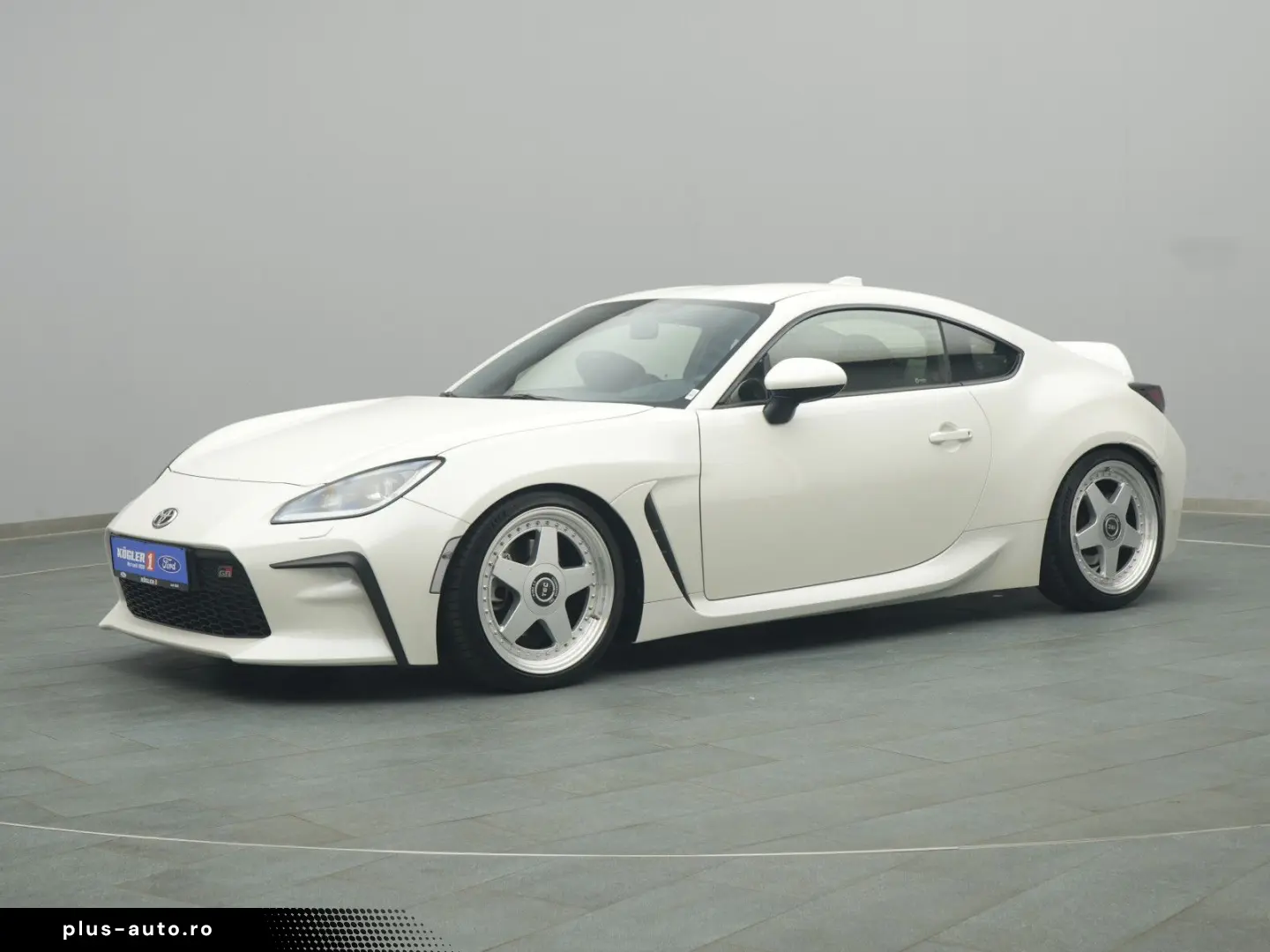 TOYOTA GR 86 234PS KW-Fahrwerk LED BLIS PDC