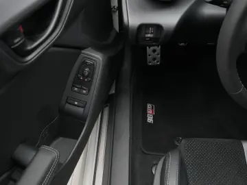 TOYOTA GR 86 234PS KW-Fahrwerk LED BLIS PDC