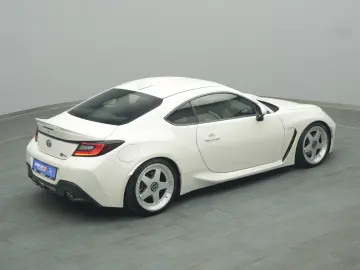 TOYOTA GR 86 234PS KW-Fahrwerk LED BLIS PDC