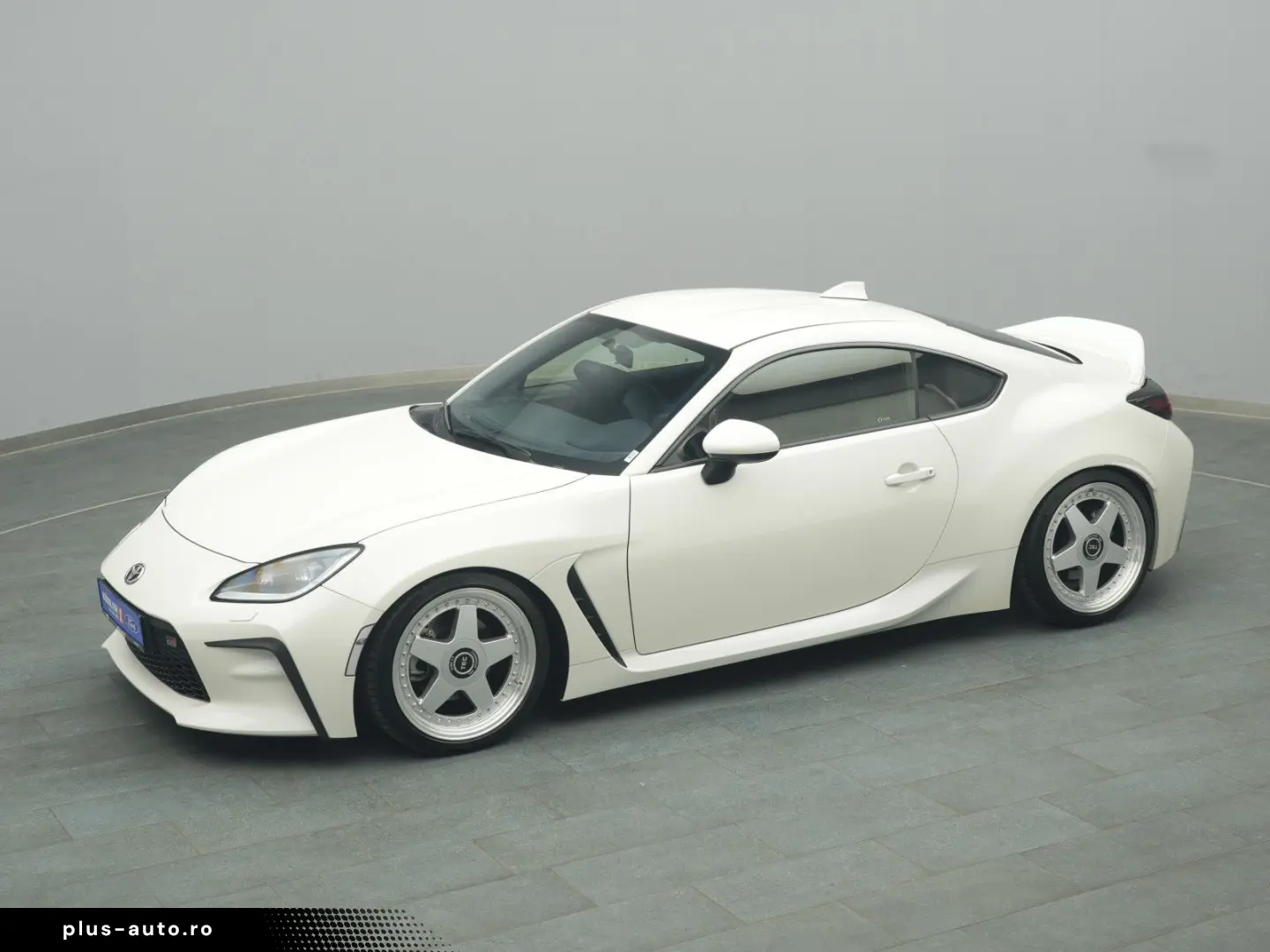 TOYOTA GR 86 234PS KW-Fahrwerk LED BLIS PDC