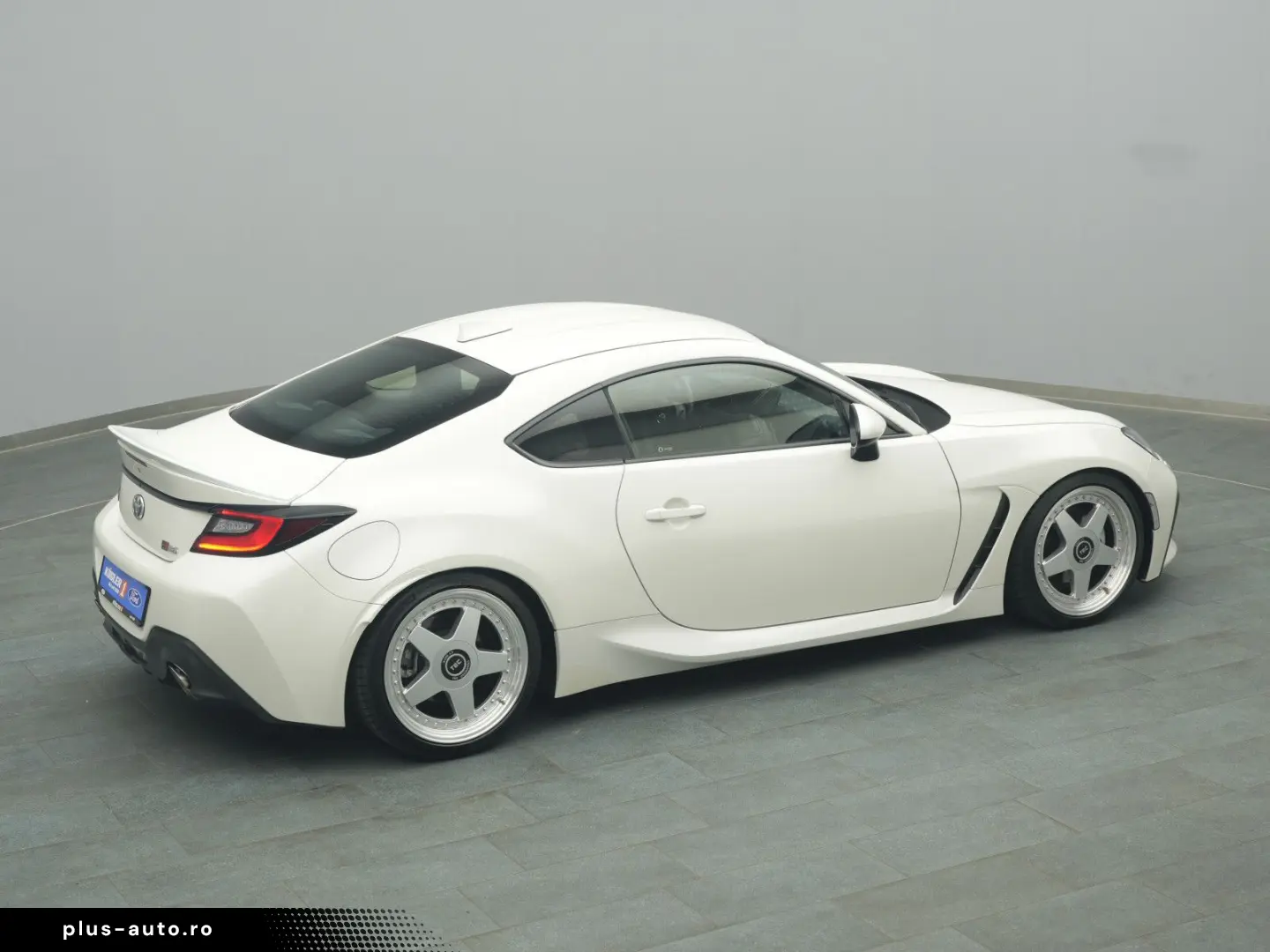 TOYOTA GR 86 234PS KW-Fahrwerk LED BLIS PDC