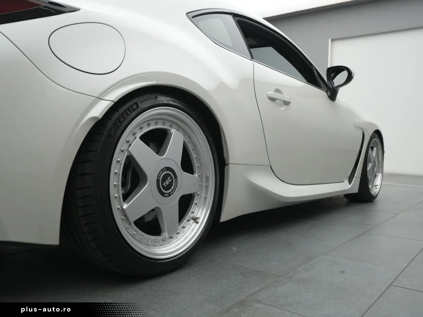 TOYOTA GR 86 234PS KW-Fahrwerk LED BLIS PDC