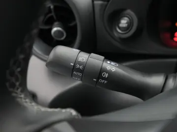 TOYOTA GR 86 234PS KW-Fahrwerk LED BLIS PDC