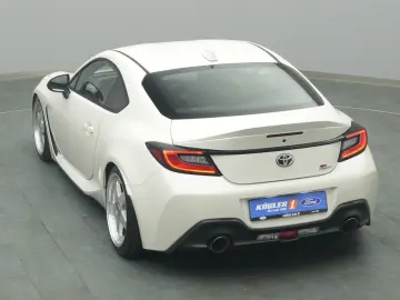 TOYOTA GR 86 234PS KW-Fahrwerk LED BLIS PDC