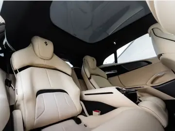 Ferrari Purosangue 6.5L V12 725hp 2026