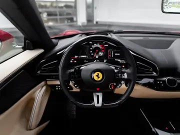 Ferrari Purosangue 6.5L V12 725hp 2026