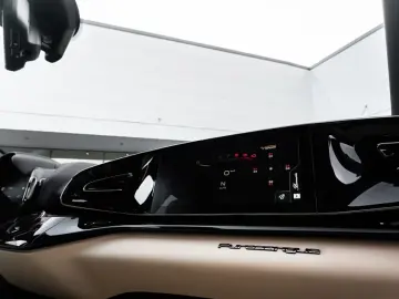 Ferrari Purosangue 6.5L V12 725hp 2026