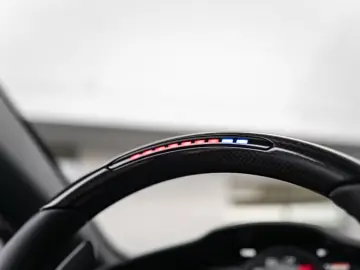 Ferrari Purosangue 6.5L V12 725hp 2026