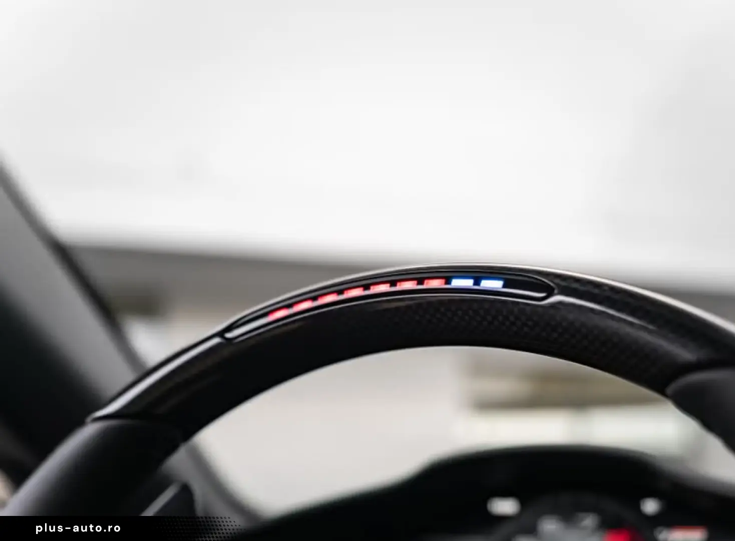 Ferrari Purosangue 6.5L V12 725hp 2026