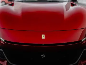 Ferrari Purosangue 6.5L V12 725hp 2026