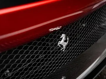 Ferrari Purosangue 6.5L V12 725hp 2026