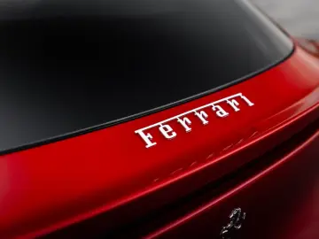 Ferrari Purosangue 6.5L V12 725hp 2026