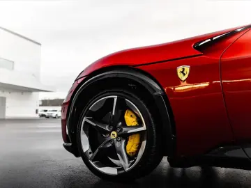 Ferrari Purosangue 6.5L V12 725hp 2026