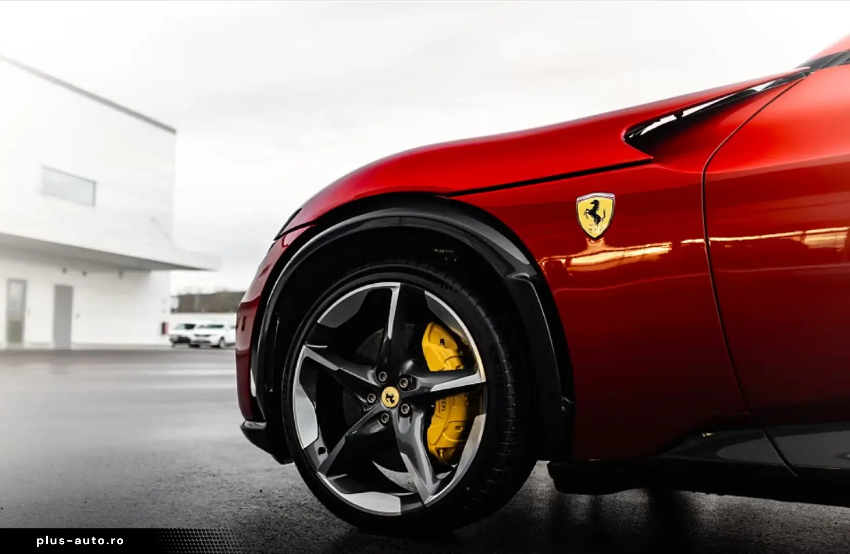 Ferrari Purosangue 6.5L V12 725hp 2026