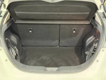 NISSAN Leaf 40 kWh Acenta Limousine