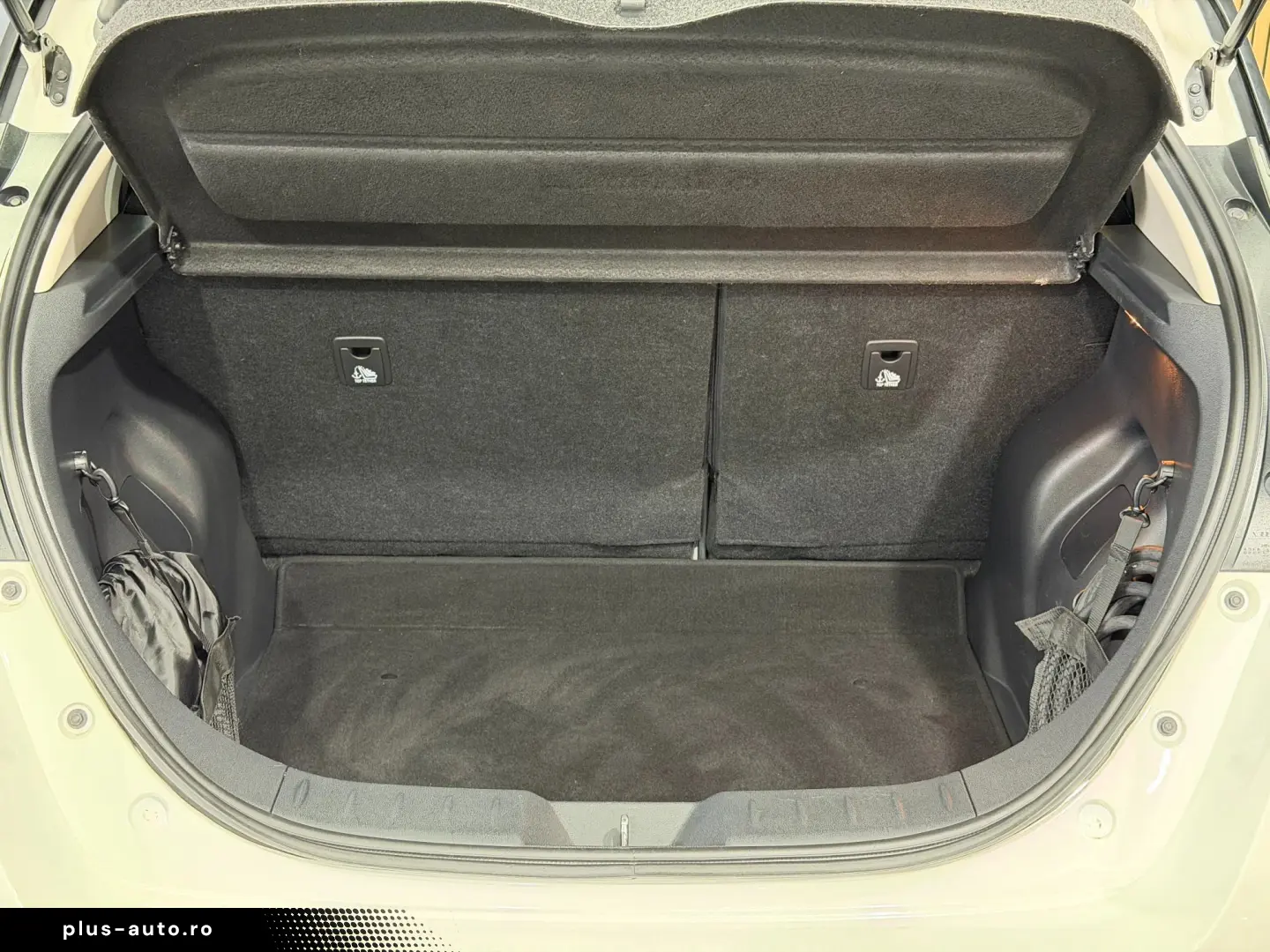 NISSAN Leaf 40 kWh Acenta Limousine