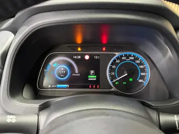 NISSAN Leaf 40 kWh Acenta Limousine