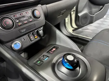 NISSAN Leaf 40 kWh Acenta Limousine