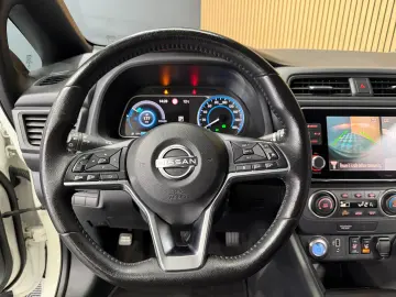 NISSAN Leaf 40 kWh Acenta Limousine