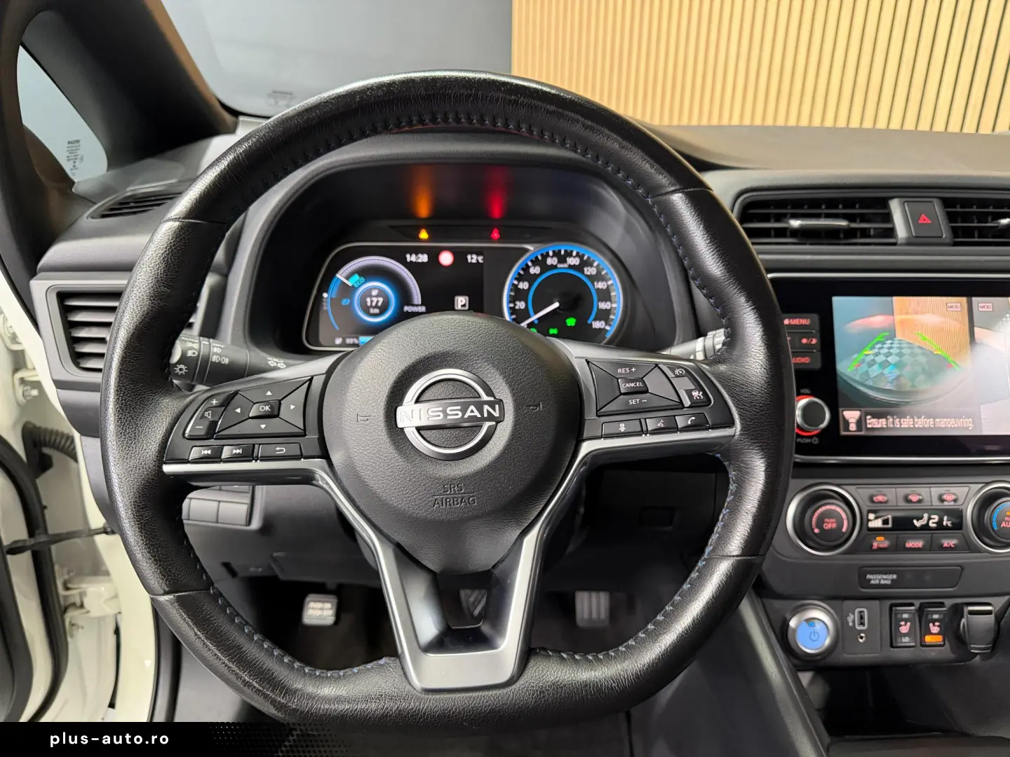 NISSAN Leaf 40 kWh Acenta Limousine