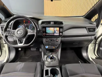 NISSAN Leaf 40 kWh Acenta Limousine