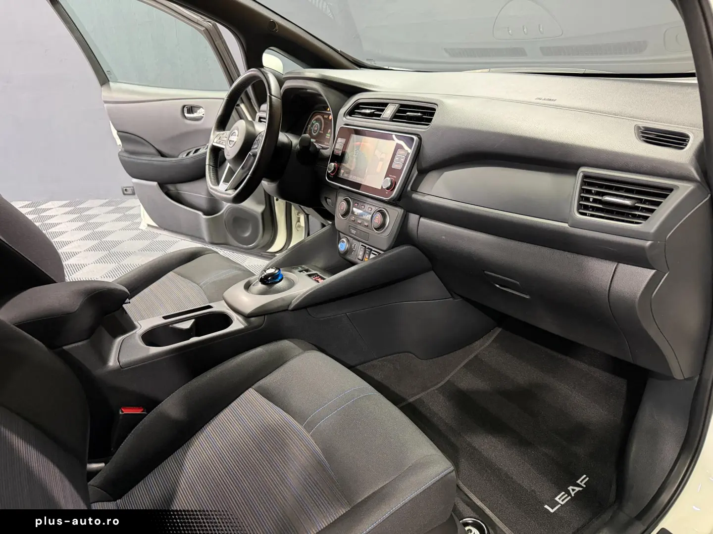 NISSAN Leaf 40 kWh Acenta Limousine