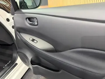 NISSAN Leaf 40 kWh Acenta Limousine