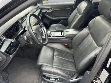 AUDI A8 60 TFSIe quattro Matrix Pano Head-up B&O Assi
