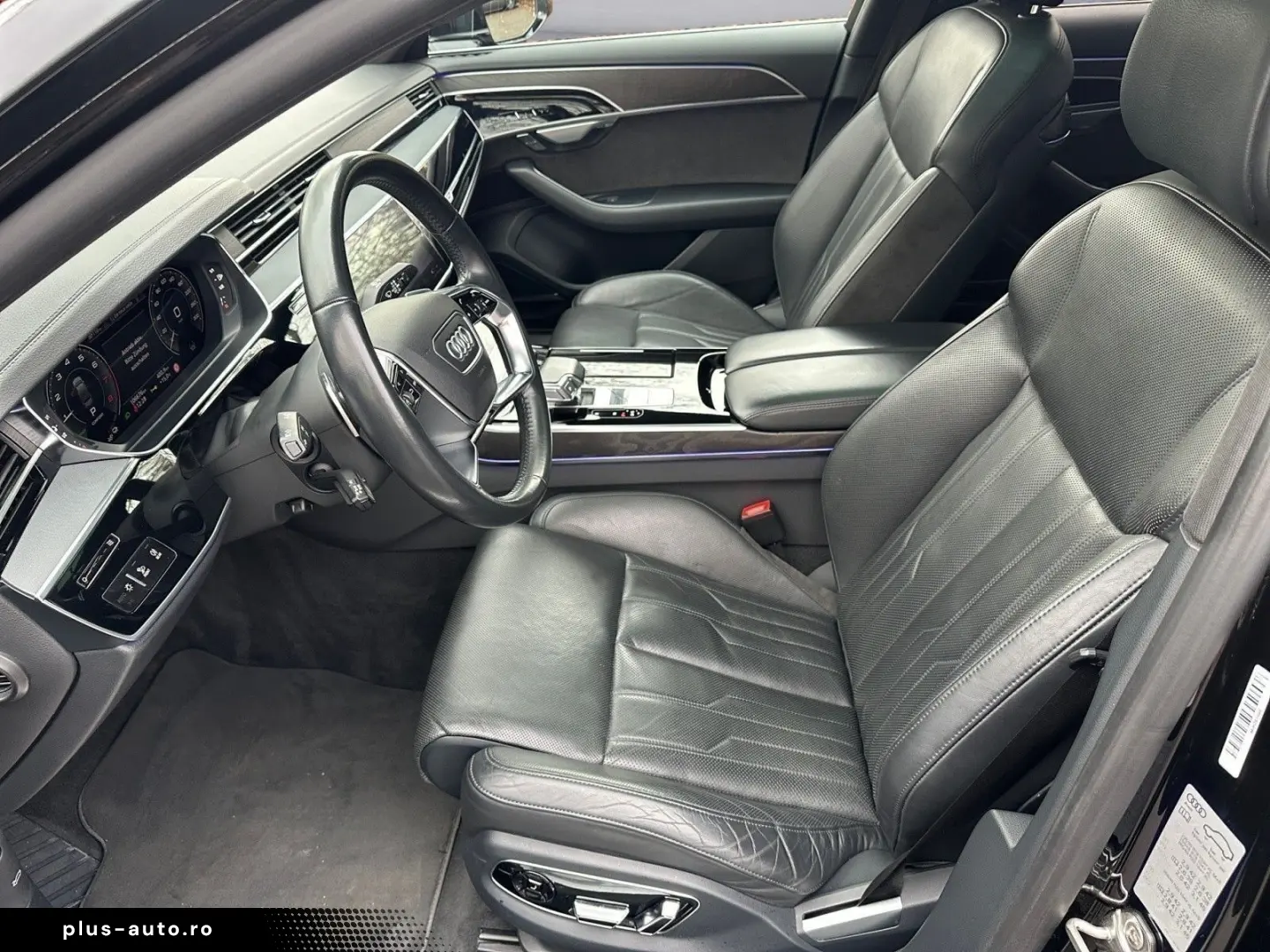 AUDI A8 60 TFSIe quattro Matrix Pano Head-up B&O Assi