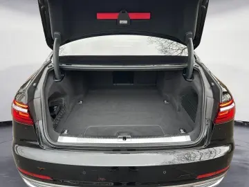 AUDI A8 60 TFSIe quattro Matrix Pano Head-up B&O Assi