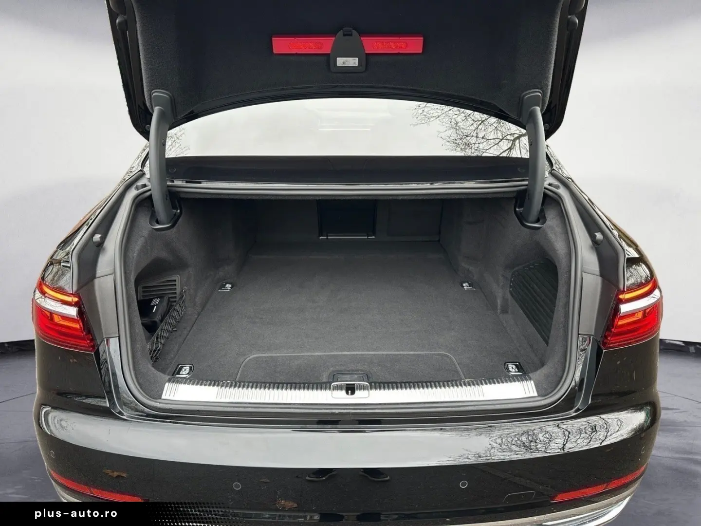 AUDI A8 60 TFSIe quattro Matrix Pano Head-up B&O Assi