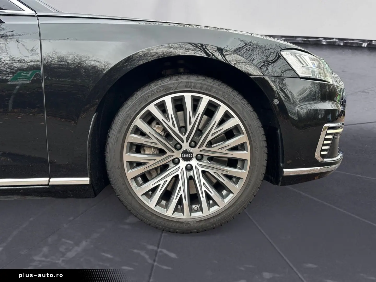 AUDI A8 60 TFSIe quattro Matrix Pano Head-up B&O Assi