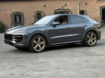 PORSCHE Cayenne E-Hybrid Coupe SPORTDESIGN-PAKET 22 ZOLL