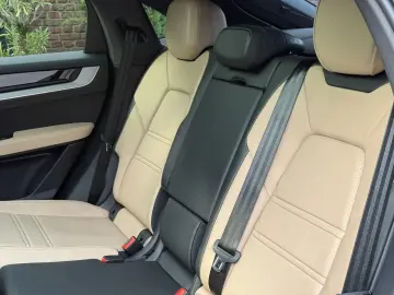 PORSCHE Cayenne E-Hybrid Coupe SPORTDESIGN-PAKET 22 ZOLL