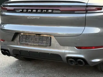 PORSCHE Cayenne E-Hybrid Coupe SPORTDESIGN-PAKET 22 ZOLL