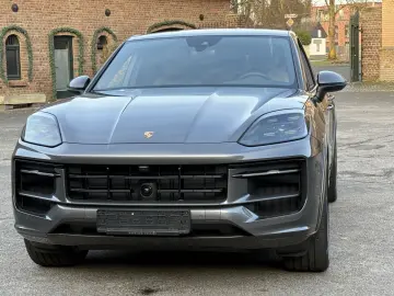 PORSCHE Cayenne E-Hybrid Coupe SPORTDESIGN-PAKET 22 ZOLL