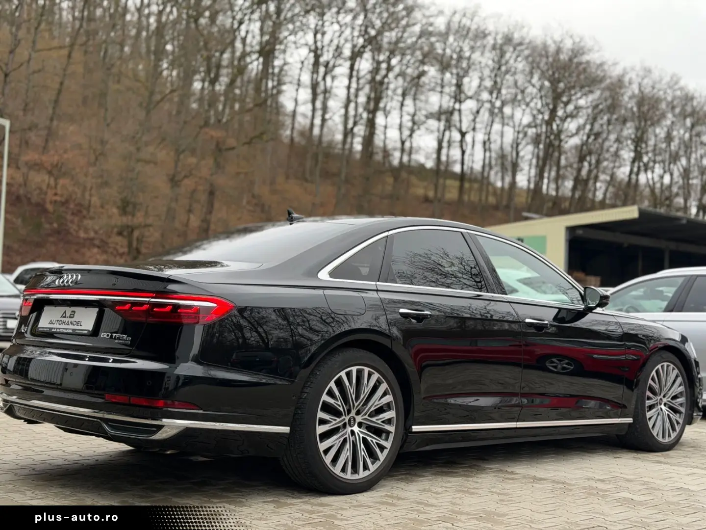 AUDI A8 60 TFSI e quattro PANO HeadUp LUFT 360