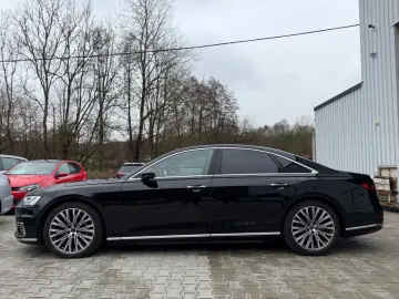 AUDI A8 60 TFSI e quattro PANO HeadUp LUFT 360