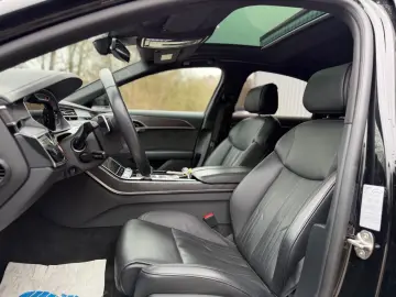 AUDI A8 60 TFSI e quattro PANO HeadUp LUFT 360