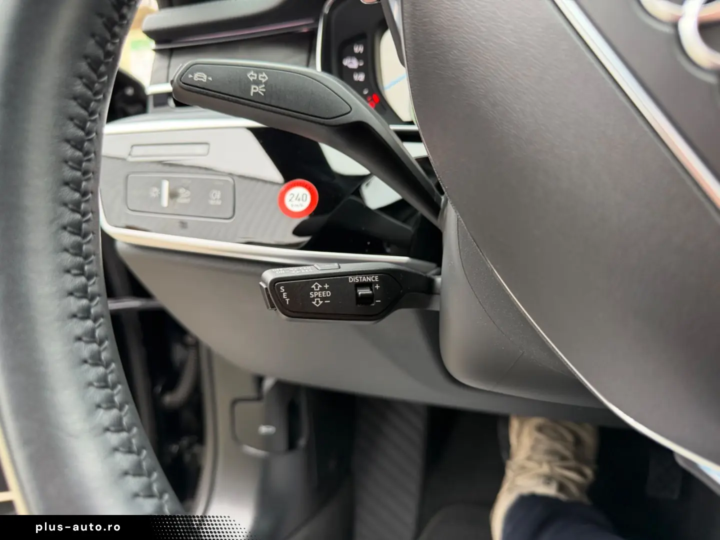 AUDI A8 60 TFSI e quattro PANO HeadUp LUFT 360