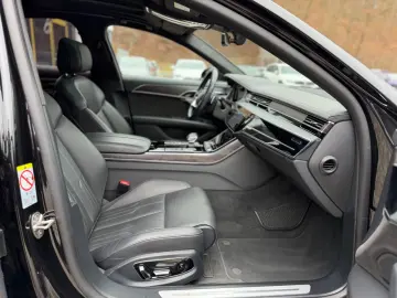 AUDI A8 60 TFSI e quattro PANO HeadUp LUFT 360