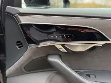 AUDI A8 60 TFSI e quattro PANO HeadUp LUFT 360