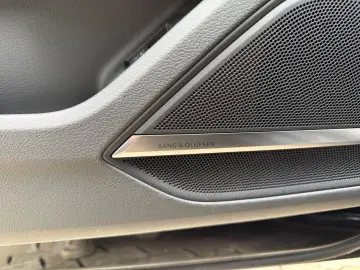 AUDI A8 60 TFSI e quattro PANO HeadUp LUFT 360