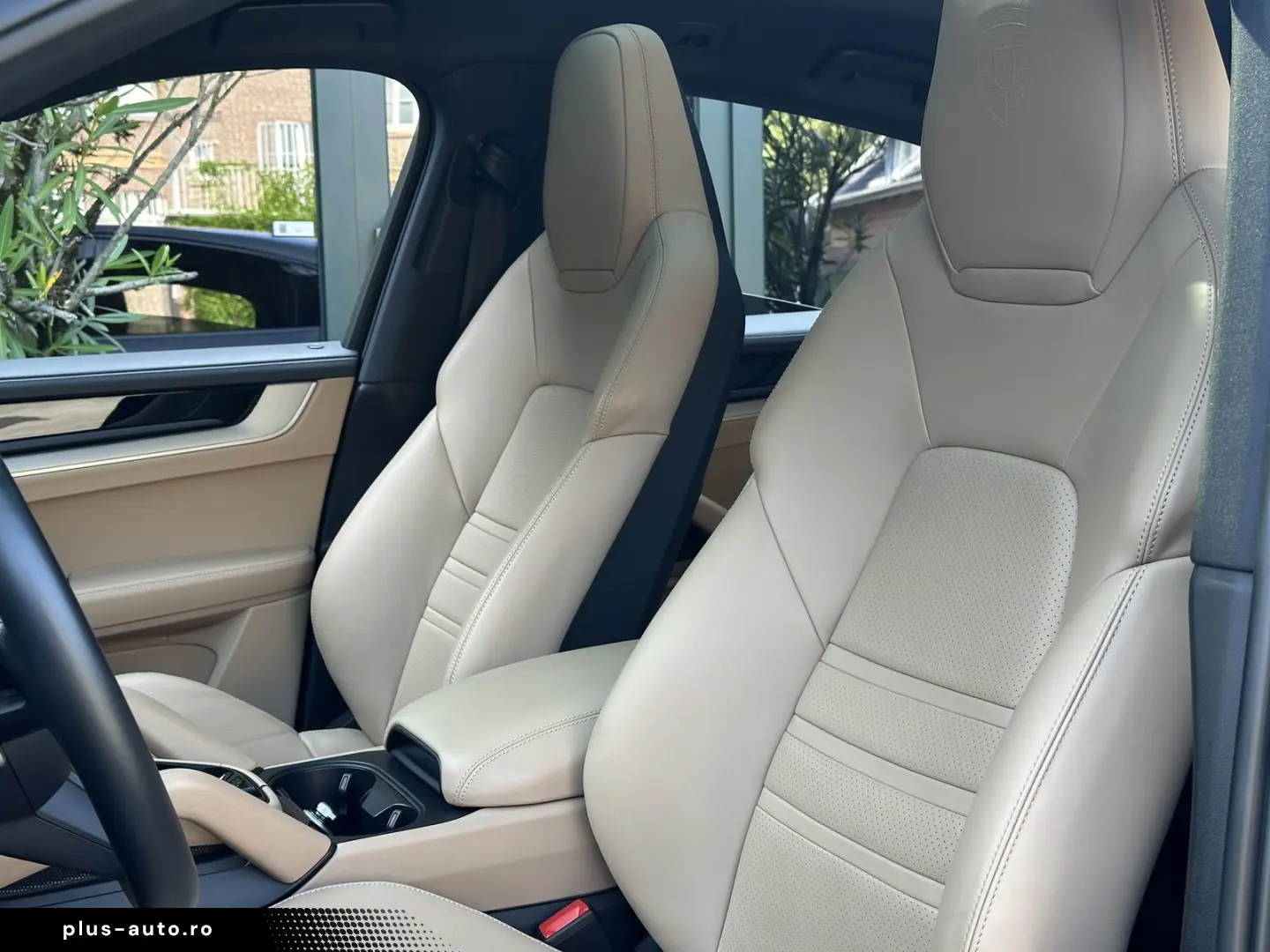 PORSCHE Cayenne E-Hybrid  Coupe KREIDE-BEIGE SPORTDESIGN