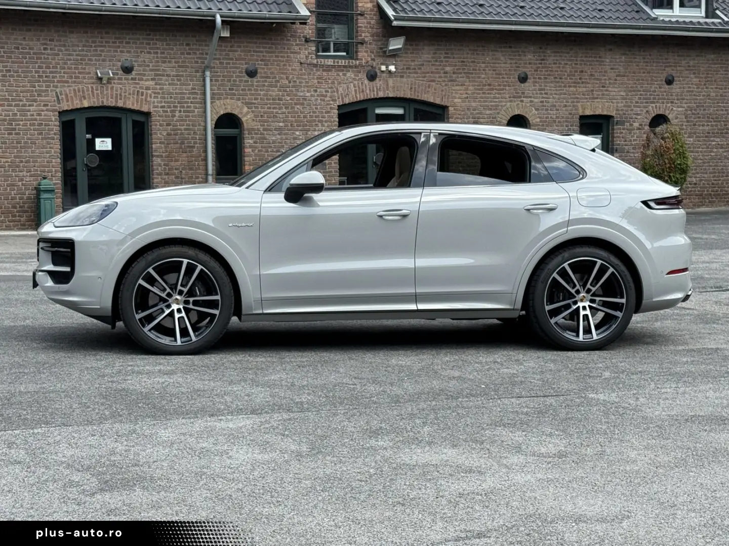 PORSCHE Cayenne E-Hybrid  Coupe KREIDE-BEIGE SPORTDESIGN
