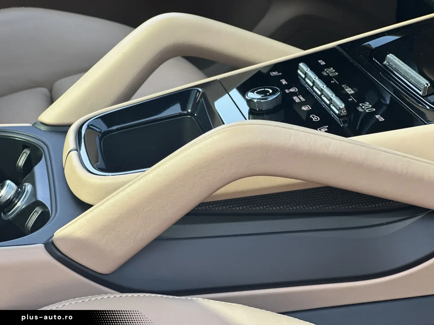 PORSCHE Cayenne E-Hybrid  Coupe KREIDE-BEIGE SPORTDESIGN